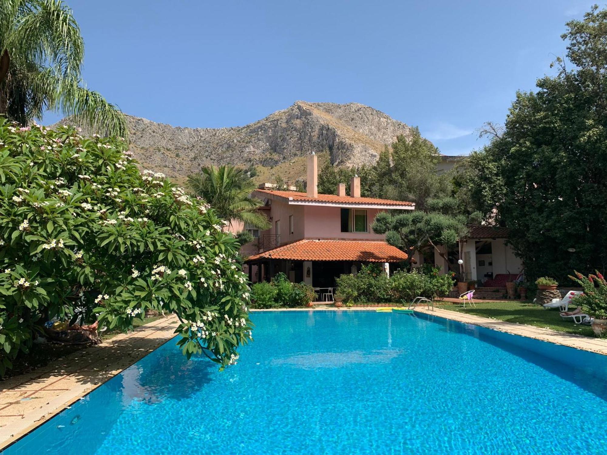 Villa Megna - Green Paradise B&B, Palermo